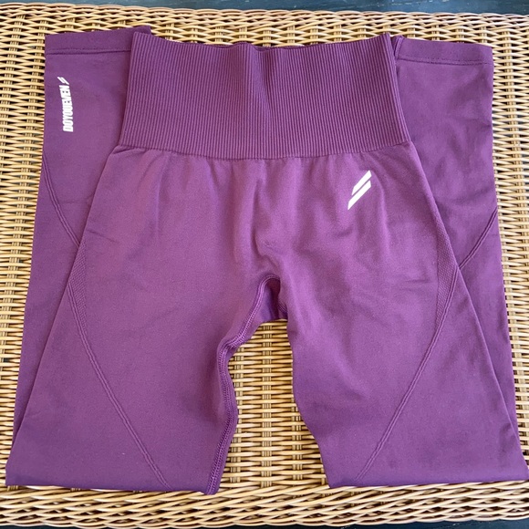 DOYOUEVEN Pants - Athletic leggings